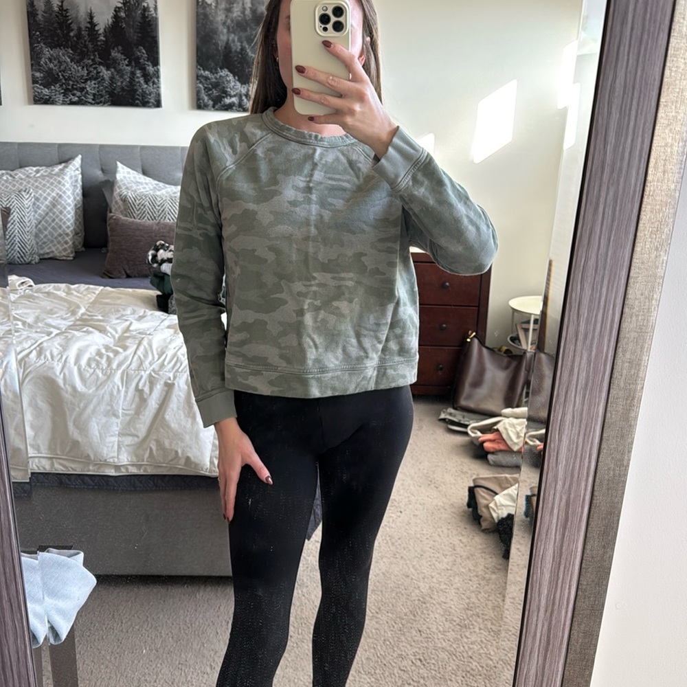 Camo print sweatshirt